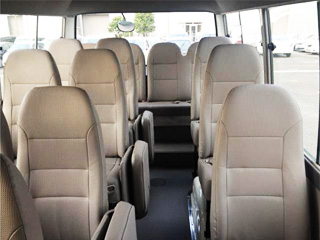 19-Seater02